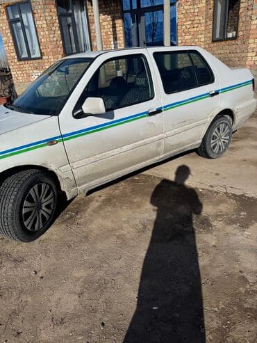 венто 2: Volkswagen Vento: 1996 г., 1.8 л, Автомат, Бензин, Седан — 4