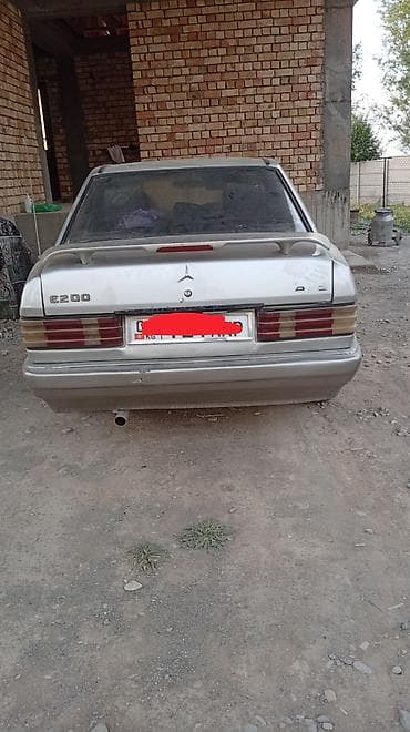 насатка amg: Mercedes-Benz 190: 1990 г., 2 л, Бензин, Седан — 7