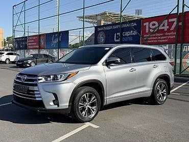 Toyota Highlander: 2016 г., 3.5 л, Автомат, Газ, Внедорожник