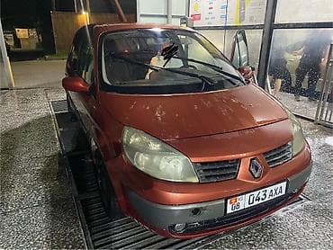 devo matiz: Renault Megane: 2003 г., 2 л, Механика, Бензин, Лифтбек — 1