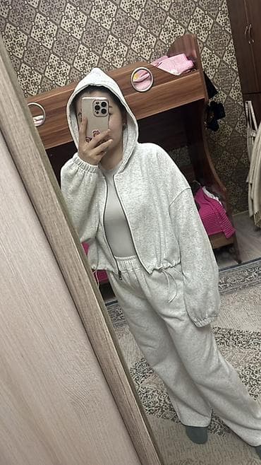 ann cherry: Женский спортивный костюм из мягкого меланжевого трикотажа — 1