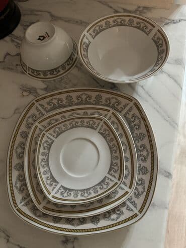 набор посуды на 6 персон: На 6 персон 3500 Большая средняя и маленькая тарелка Чынышки для супа — 1