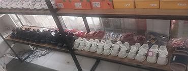 one plus 5: Сдаю под бизнес торговую точку 3 стелажжа с детской и подростковый — 2