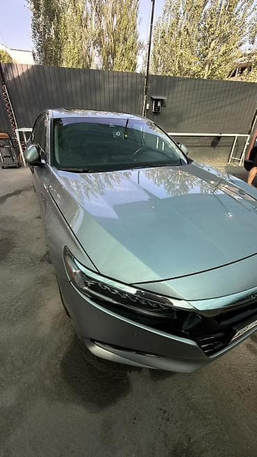 aion y plus: Honda Accord: 2019 г., Гибрид, Седан — 2