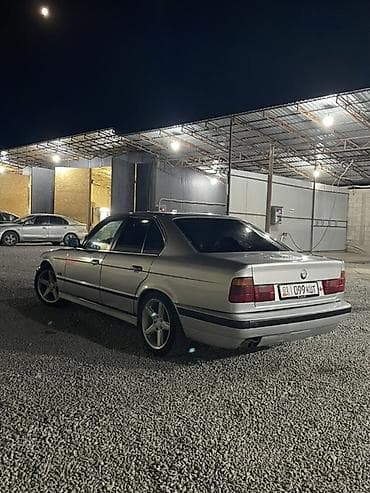 Транспорт: BMW 5 series: 1993 г., Механика, Бензин, Седан — 10