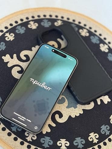 iphone 13 pro mac: IPhone с тремя камерами и чёрным защитным чехлом АКБ 80% куплено в — 3