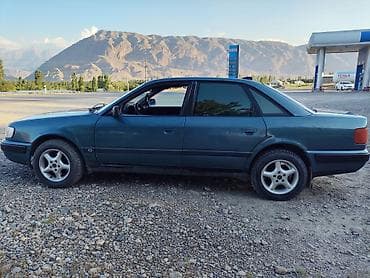 аудио касеты: Audi 100: 1991 г., 2.3 л, Механика, Бензин, Седан — 4