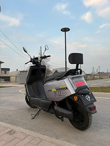 Кумурска мотороллер: Электроскутер RID — стиль и практичность на каждый день 🔹 Запас хода — 5