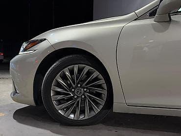 Lexus ES: 2019 г., 2.5 л, Автомат, Гибрид, Седан — 7