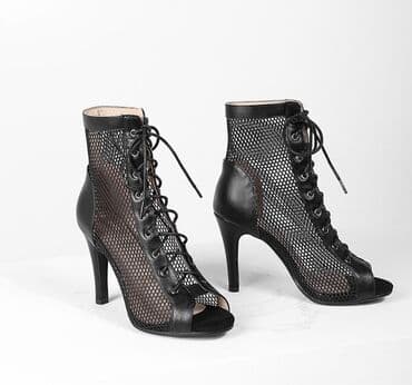 танцевальный туфли: Туфли для танцев Хилсы 
Новые!
Размер: 37
Длина каблука: 9см — 3