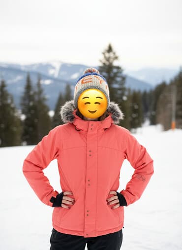 плащ дождовик: Яркая коралловая горнолыжная куртка с капюшоном, отороченным — 1