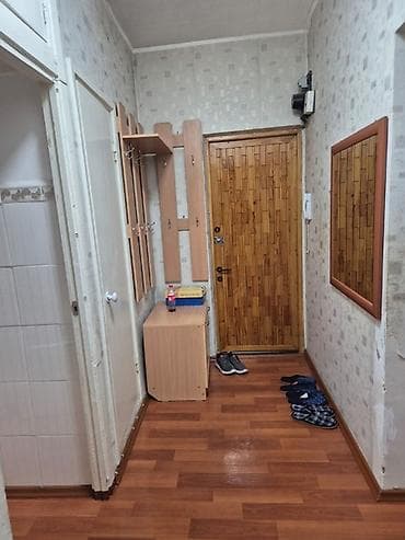 сдается квартира 6 мкр: 3 комнаты, 62 м², 105 серия, 4 этаж, Старый ремонт — 10
