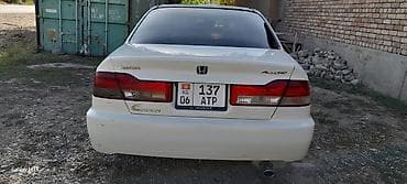 Honda Accord: 2000 г., 2 л, Автомат, Бензин, Седан — 3