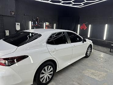 хайлендер 2024: Toyota Camry: 2022 г., Вариатор, Гибрид, Седан — 3