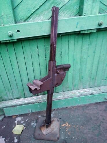домкраты на авто: Продаю домкрат ЗаЗ, в хорошем состоянии Военно Антоновка — 1