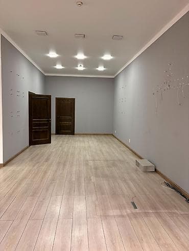 Кыймылсыз мүлк: Кеңселерди ижаралоо, 155 м², Турак комплексинде, 1-катар, Өзүнчө кире бериши менен, Өзүнчө санитардык түйүнү менен — 9