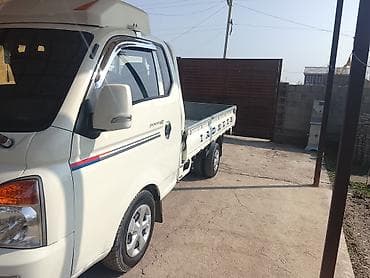 b class: Легкий грузовик, Hyundai, Стандарт — 2