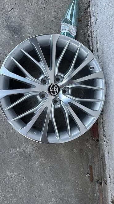 Литые Диски R 18 Toyota, 1 шт, отверстий - 5, Новый — 1