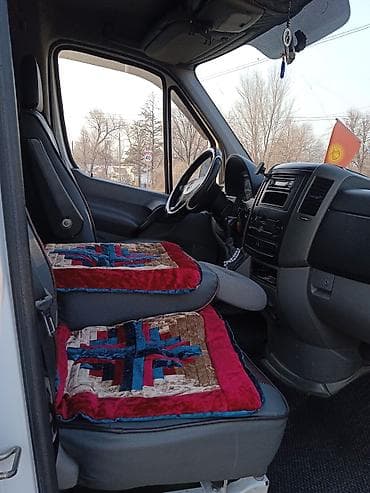 диваны на спринтер: Mercedes-Benz Sprinter (W906) — белый грузо-пассажирский фургон — 4