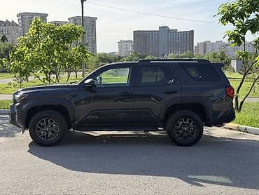 tayota 4 runner: Toyota 4Runner: 2025 г., Бензин, Внедорожник — 3
