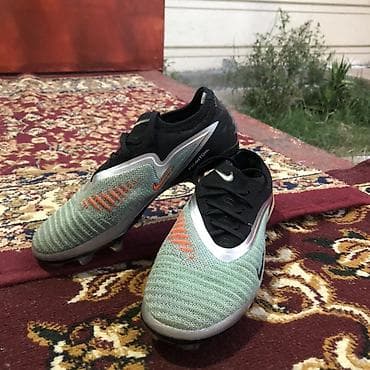 Спорт жана эс алуу: Футбольные бутсы Nike Phantom. Надевал 10 дней. Если что помою — 2