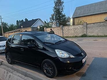 subaru crostek: Honda Fit: 2009 г., Вариатор, Бензин, Хэтчбэк — 5