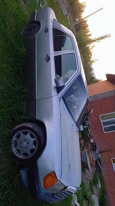 e55 w210: Mercedes-Benz W124: 1989 г., 2.3 л, Седан — 4