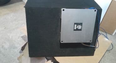 колонка усилитель микшер: Тип: Пассивный корпусный сабвуфер фазоинверторного типа. Мощность — 4