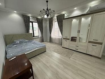 Кыймылсыз мүлк: На участке расположены 2 двухэтажных дома, благоустроенный двор с — 6