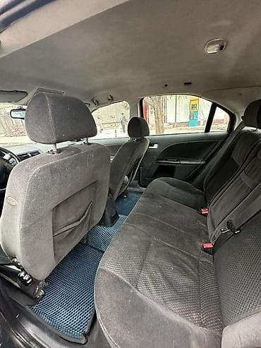 ford kuga: Ford Mondeo: 2002 г., Седан — 4