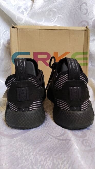 фирменная обувь из италии: Очень лёгкиедышащие и качественные кросовки от Ерке в 36-37 размерах — 2