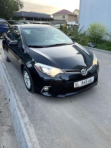 Toyota Corolla: 2015 г., 1.8 л, Автомат, Бензин, Седан