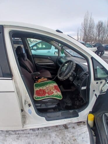 купить фуру с прицепом бу: Honda Stream: 2002 г., 1.7 л, Автомат, Бензин, Минивэн — 7