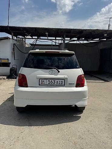toyota estima 2003: Toyota Ist: 2002 г., Автомат, Бензин, Хэтчбэк — 5