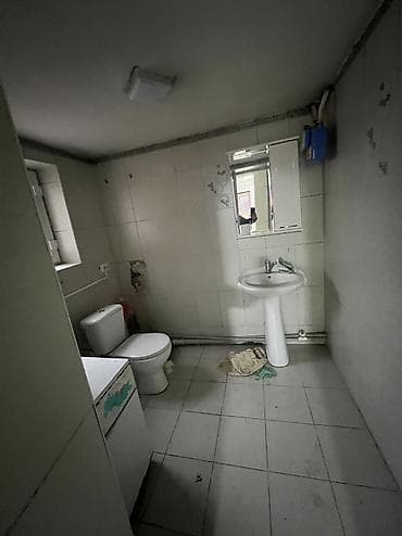 сниму квартиру ахунбаева: Аренда офисов, 100 м², В частном доме, 1 линия, С отдельной кухней, С отдельным входом — 8