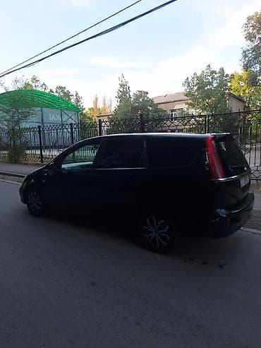 Honda Stream: 2001 г., Автомат, Бензин — 4