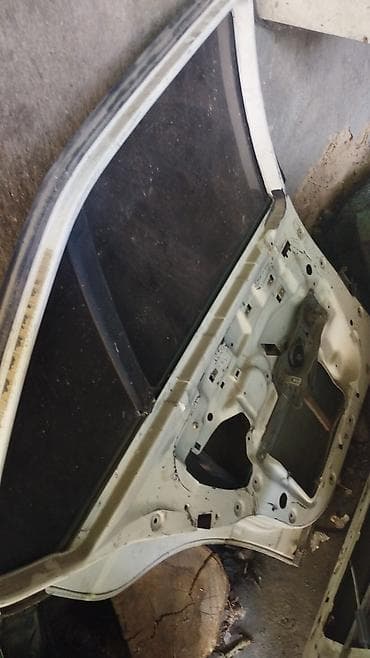 дверь нексия 2: Комплект BMW, Б/у, Оригинал — 4