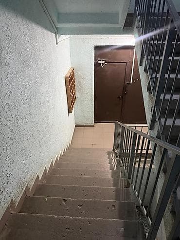 Кыймылсыз мүлк: Срочно продается 4-комнатная квартира в экологически чистом районе от — 4