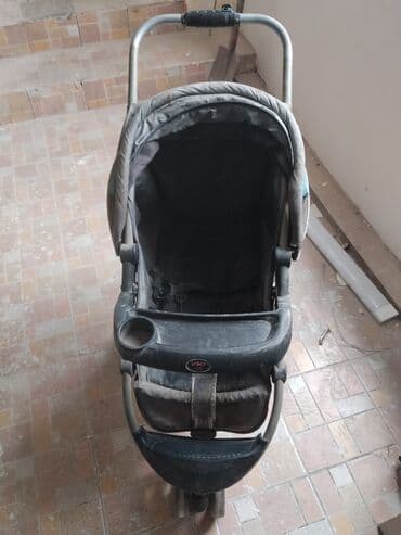 Коляска, цвет - Черный