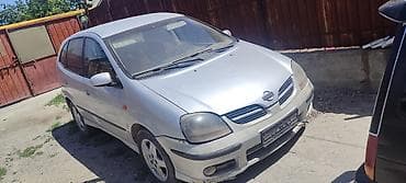 Nissan Almera Tino: 2001 г.