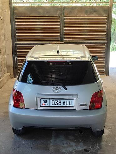 Унаа сатуу: Toyota Ist: 2003 г., 1.5 л, Автомат, Бензин — 2