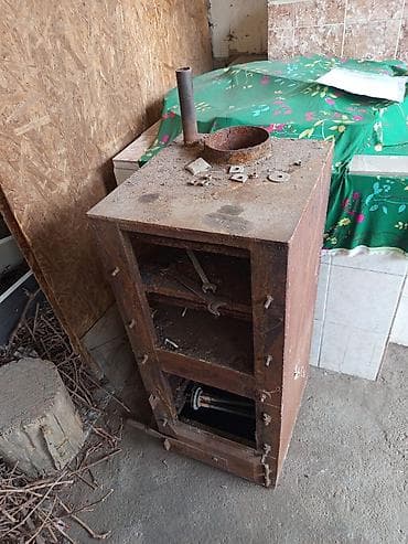 печь под казан: Твердотопливная печь-колонка из толстой стали, Б/У - Корпус из — 1