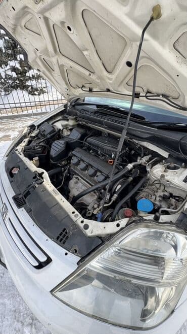 дом на колесах трейлер: Honda Stream: 2002 г., 1.7 л, Автомат, Бензин, Минивэн — 10