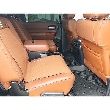 Toyota Sequoia: 2019 г., 5.7 л, Автомат, Газ, Внедорожник — 7