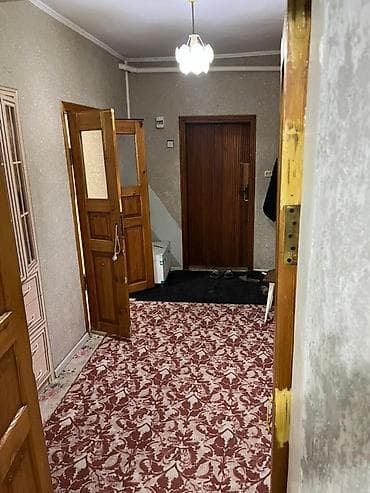 дом в селе пригородный: Дом находится город Балыкчы. Заезжай и живи. Есть септик. Рядом с — 6