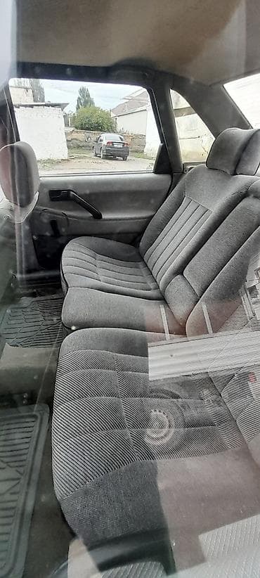 rs 2: Volkswagen Santana: 1990 г., 1.8 л, Механика, Бензин, Седан — 2