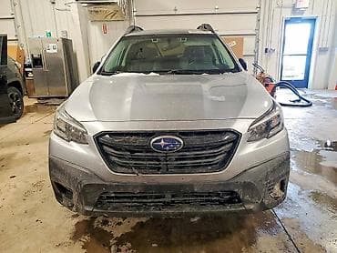 xt: Subaru Outback: 2021 г., 2.4 л, Автомат, Бензин — 1