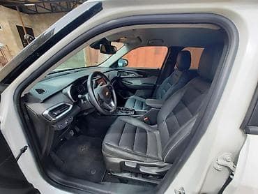 tesla model x: Chevrolet Traverse: 2021 г., Кроссовер — 3