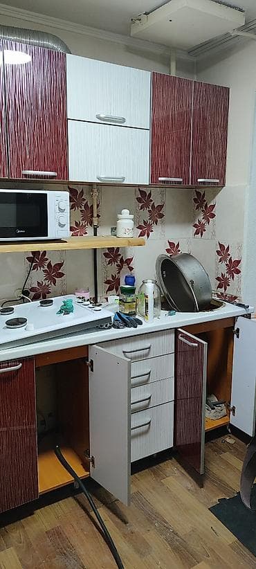 бу кух мебель: Кухонный гарнитур, цвет - Красный, МДФ — 2