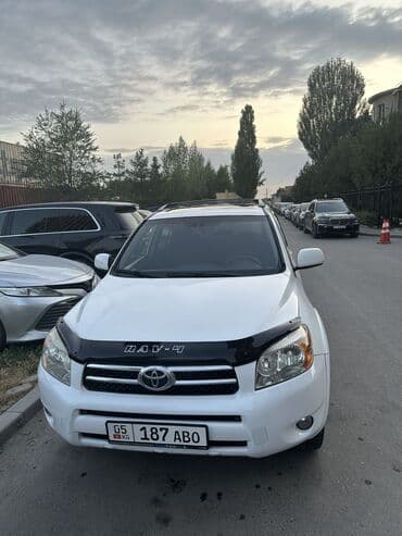 ижара машине: Toyota RAV4: 2005 г., 2.4 л, Автоматтык, Бензин, Кроссовер — 1